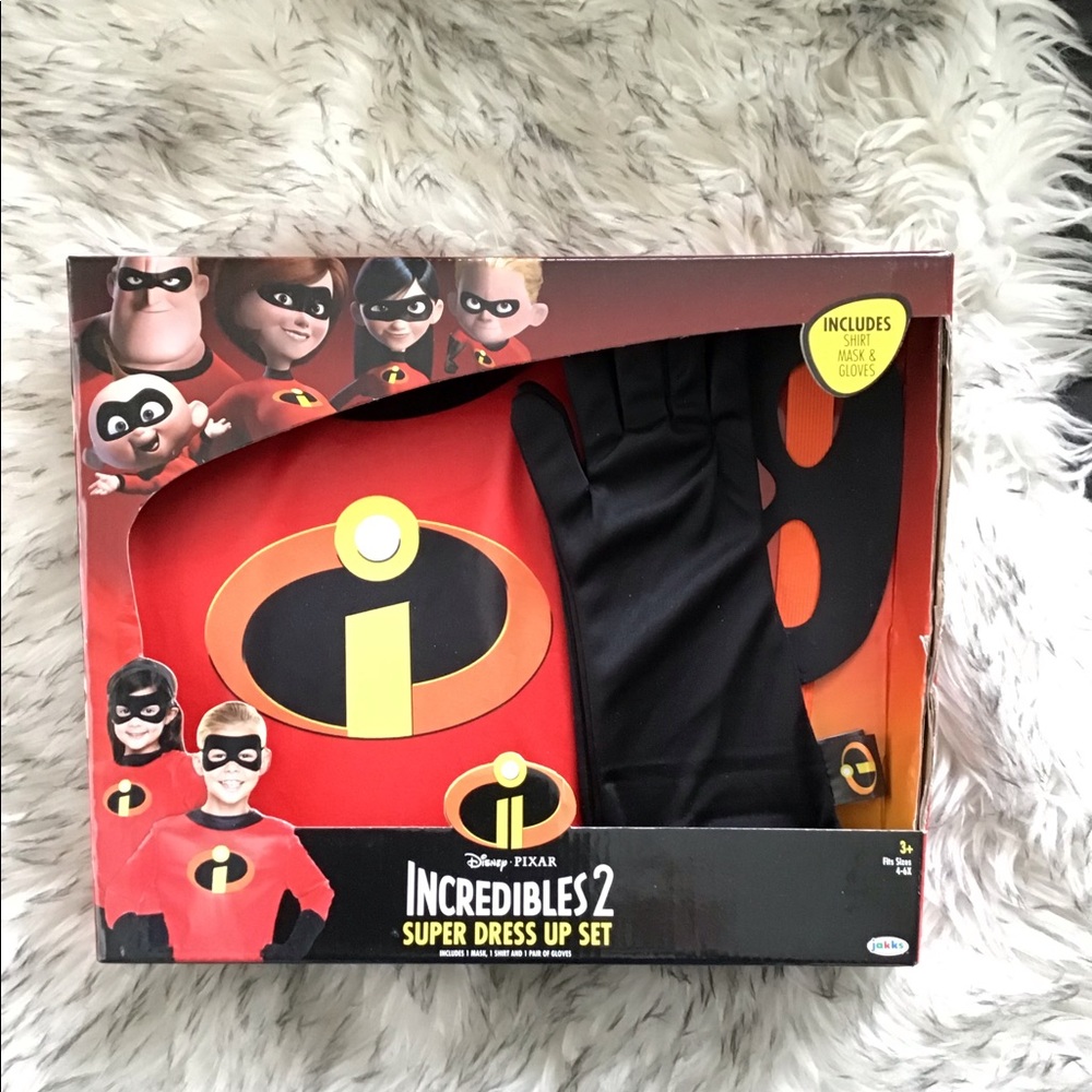 Incredibles 2 Kids Dress Up Set